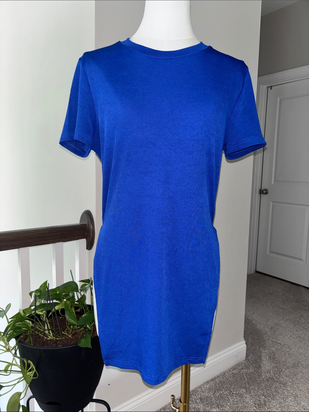 Classic Crewneck Short-Sleeve Top in Royal Blue
